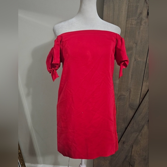AMANDA UPRICHARD 100% Silk Desiree Off The Shoulder Mini Dress. Candy Red. SM - Picture 6 of 12